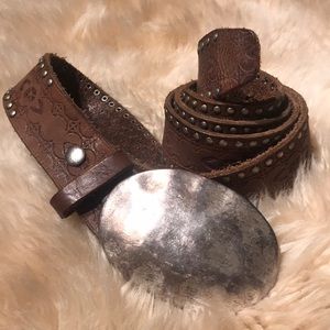 Western style leather belt metal detail hammered
